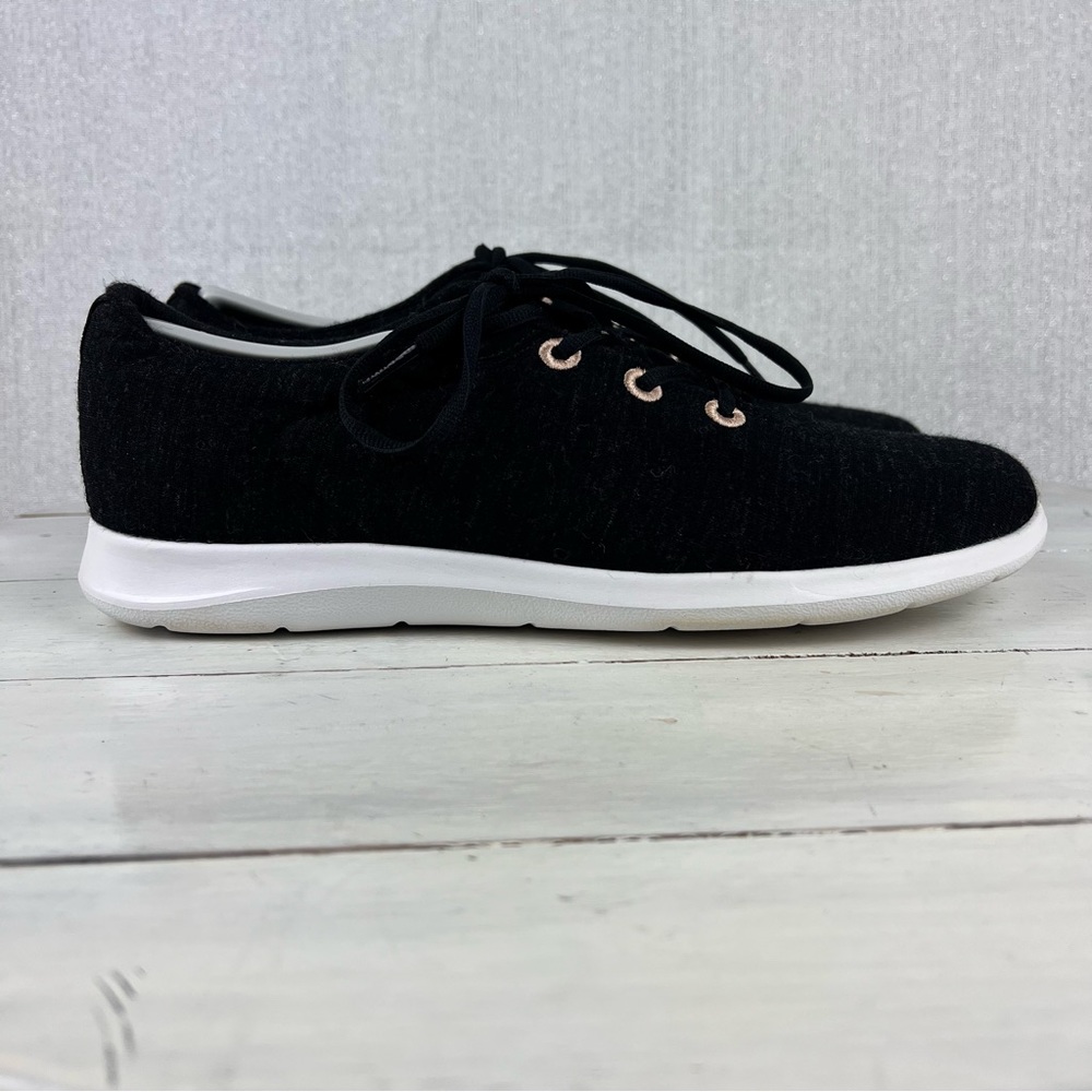 489HQBQ MERINOS women's lace ups black white size 11